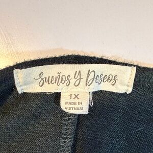 Sueños Y Deseos green blouse Sweater